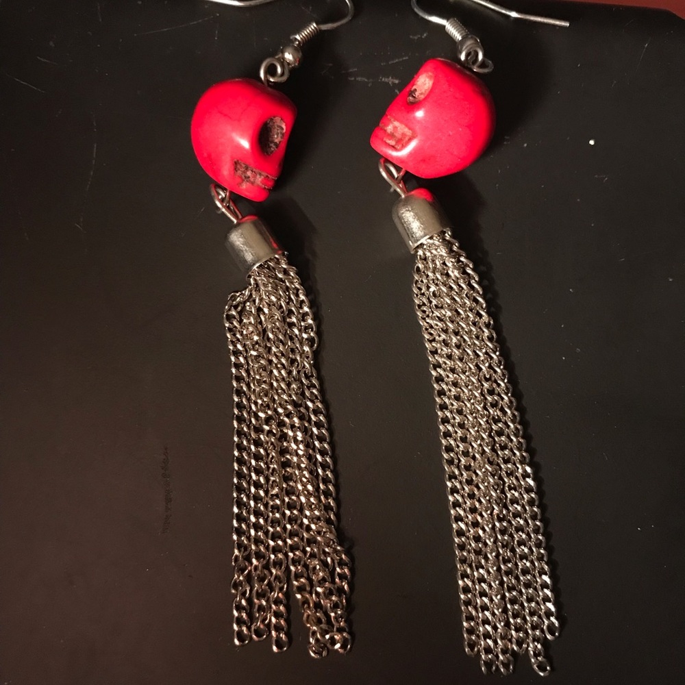 Skull earrings